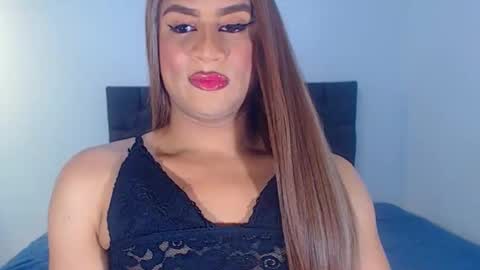 Snapshot of sweetsofiats chatting on October 22, 6:31 pm SOFIA online show from October 22, 6:31 pm