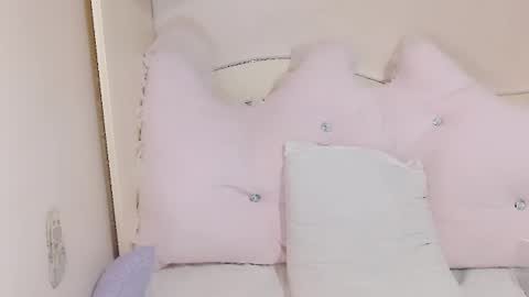 sweetstephanie01 online show from June 16, 12:47 am
