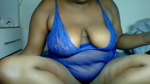 sweett_amberr online show from January 13, 1:02 am