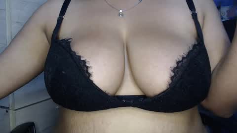 sweett_candy1 online show from November 8, 4:37 am