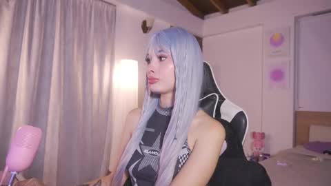 Snapshot of sweett_catt1 chatting on September 17, 2:04 am Cat independent model online show from September 17, 2:04 am