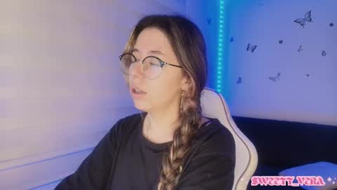 Veronica Independent Model online show from November 3, 10:05 am