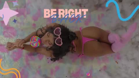 sweetviolet___ online show from March 17, 12:32 pm