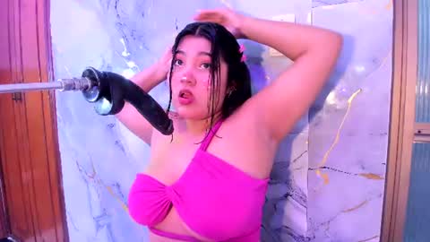 LINA online show from July 26, 11:52 am