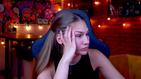 Emily online show from May 20, 9:38 am