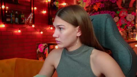 Emily online show from May 28, 9:18 am