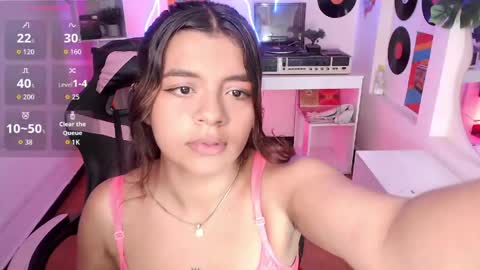 Emma online show from June 8, 7:48 pm