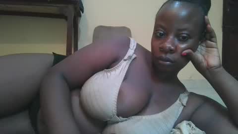 sweetyass25 online show from March 6, 12:59 pm