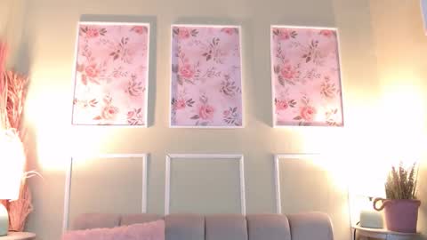 LAURA online show from February 17, 12:04 pm