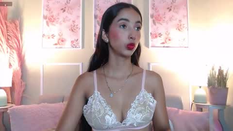 LAURA online show from January 12, 12:01 pm