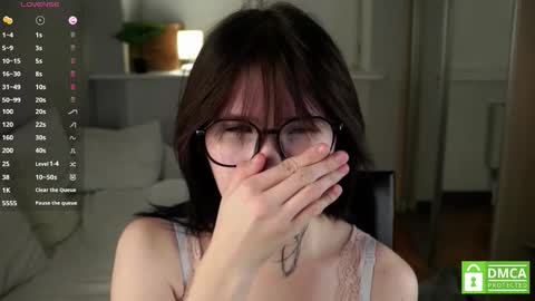 Astrid online show from December 19, 6:14 pm