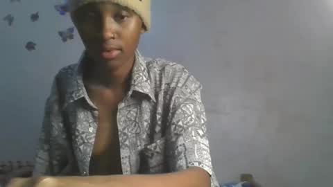 Snapshot of sweetypussy01 chatting on October 21, 7:06 pm sweetypussy01 online show from October 21, 7:06 pm