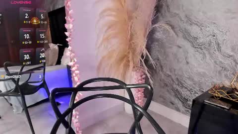 Your dream online show from June 12, 2:49 pm