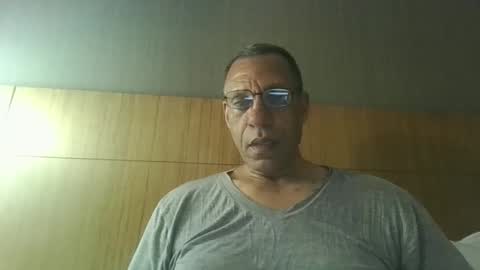 swimmerbod2495 online show from April 3, 7:48 am