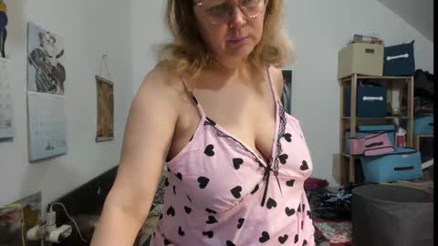 switchlorenx online show from February 14, 11:51 pm