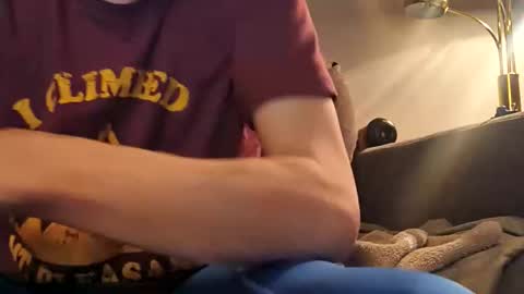 swontguy2025 online show from March 8, 7:23 am