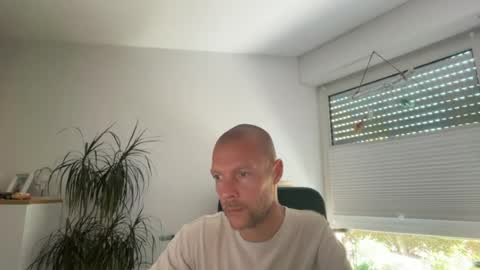 sx1904 online show from July 28, 8:23 am