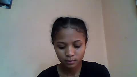 sylvaniah01 online show from June 13, 6:46 am