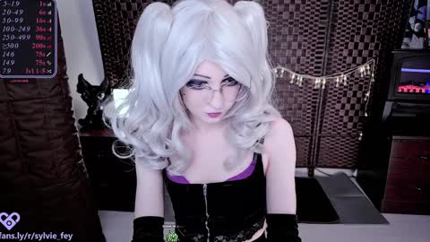 Sylvie online show from January 12, 12:49 am