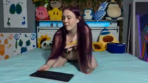 Jennah online show from June 13, 1:05 am