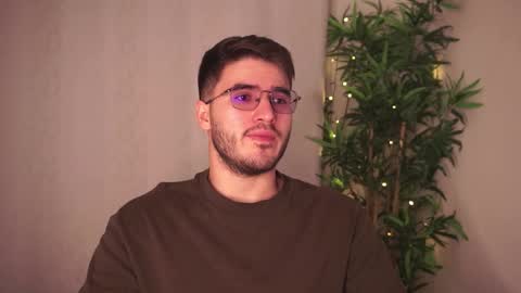 t0ny_wylie online show from March 21, 10:46 pm