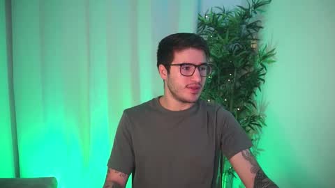 t0ny_wylie online show from March 9, 1:38 pm