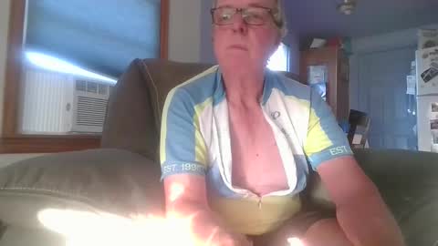 Snapshot of tacrunner66_ chatting on September 18, 1:20 am tacrunner66_ online show from September 18, 1:20 am