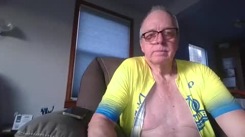 Snapshot of tacrunner66_ chatting on February 27, 1:19 am tacrunner66_ online show from February 27, 1:19 am