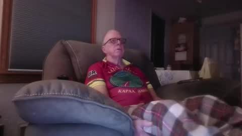 Snapshot of tacrunner66_ chatting on October 21, 2:27 am tacrunner66_ online show from October 21, 2:27 am