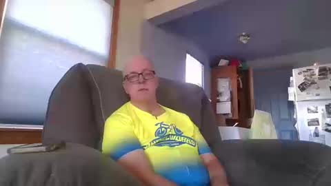 Snapshot of tacrunner66_ chatting on October 14, 9:07 pm tacrunner66_ online show from October 14, 9:07 pm