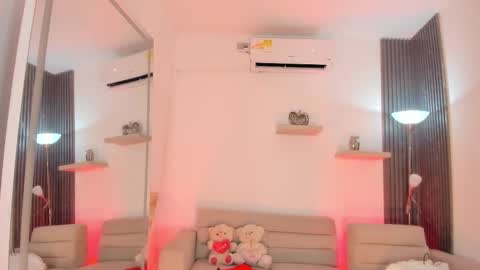 Tahiela  online show from January 15, 10:57 am