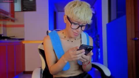 taichi online show from February 3, 12:07 am