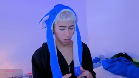 taichi online show from September 25, 6:15 pm