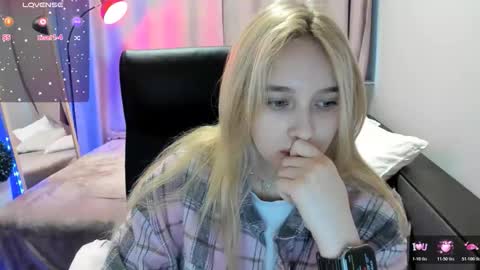 Taisia online show from April 7, 8:05 am