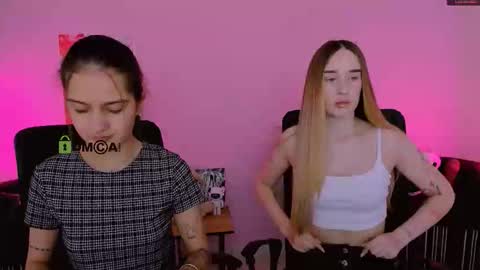 talia_seduce online show from December 14, 9:37 am