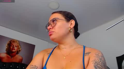 Snapshot of taliana36 chatting on October 23, 12:39 pm taliana36 online show from October 23, 12:39 pm