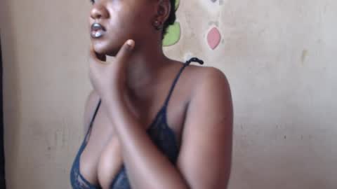 tall_choco online show from June 15, 4:21 pm