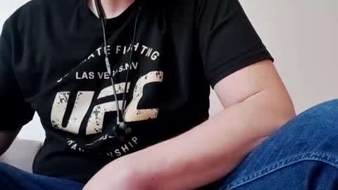 Aligator online show from March 4, 7:08 am