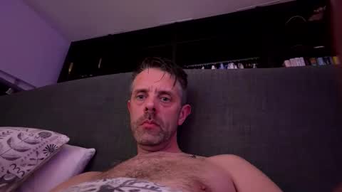 Tall Paul online show from April 6, 9:05 pm