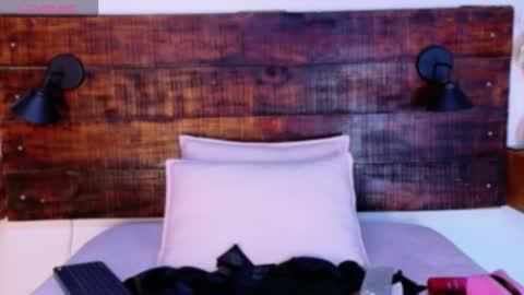    online show from March 13, 10:40 am