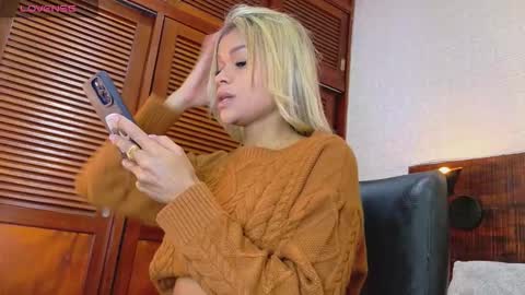    online show from October 2, 10:25 am