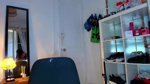 Cami 3 online show from June 5, 1:49 pm