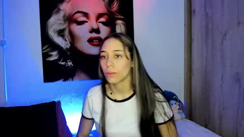 tania06 online show from December 3, 1:23 pm