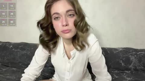 Mia online show from April 2, 12:18 am