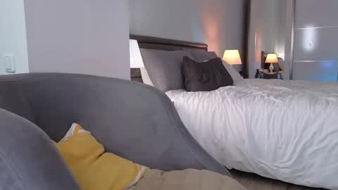 RHEA  pronanciation like Reya   online show from November 19, 10:58 am