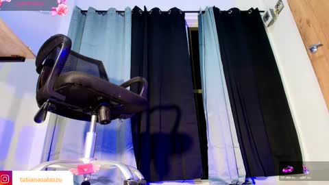 Snapshot of tatiana1004 chatting on March 3, 1:31 am tatiana1004 online show from March 3, 1:31 am