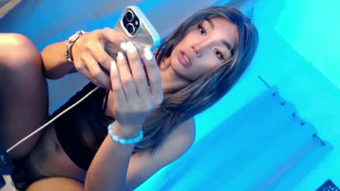ANDREA online show from June 18, 2:44 pm