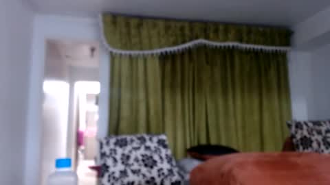 Snapshot of tatianagiraldo12 chatting on September 21, 3:21 am tatiana giraldo online show from September 21, 3:21 am