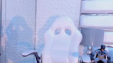 tatilee online show from December 22, 12:45 pm