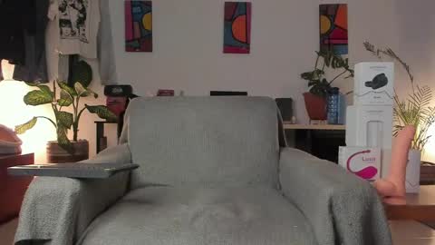 Twitter TatoKatx online show from April 22, 4:19 am